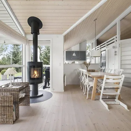 Enken - 750m From The Sea By Interhome * Hornbæk