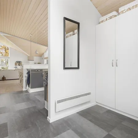 Enken - 750m From The Sea By Interhome *