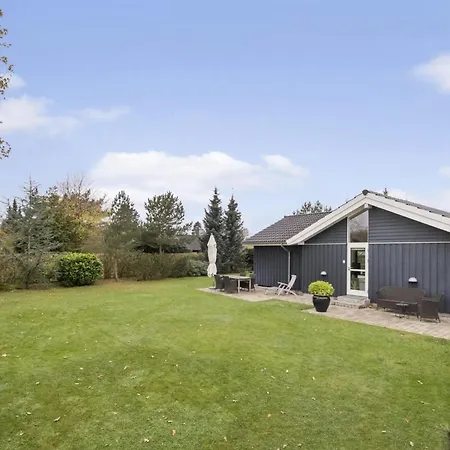 Enken - 750m From The Sea By Interhome Holiday home Hornbaek