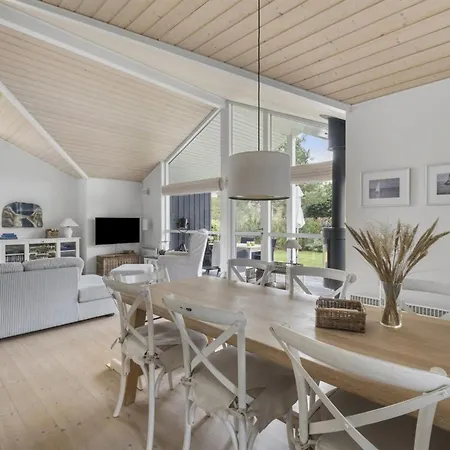 Enken - 750m From The Sea By Interhome * Hornbæk