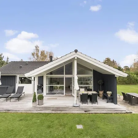 Enken - 750m From The Sea By Interhome 펜션 *